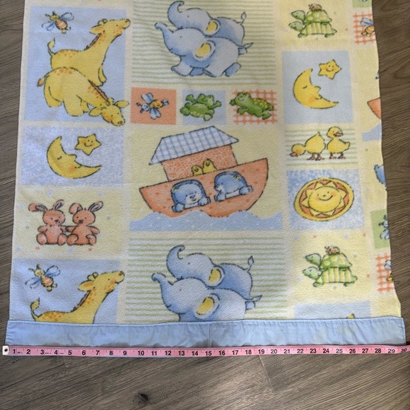 Vtg Noah's Ark Baby Travel Blanket Handmade Blue Yellow Pink Fleece 30”x53.5” - Picture 4 of 8